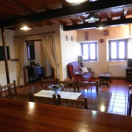 La Escuela *